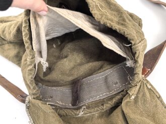 Rucksack Wehrmacht, kleine Ausführung für Artillerie. Stark getragenes Stück