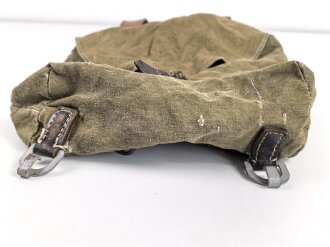 Rucksack Wehrmacht, kleine Ausführung für Artillerie. Stark getragenes Stück