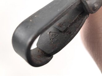 Teil einer Belederung  für eine Feldflasche der Wehrmacht. Unvollständig