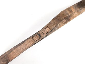 Teil einer Belederung  für eine Feldflasche der Wehrmacht. In Teilen wohl eigenbau