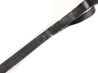 Teil einer Belederung  für eine Feldflasche der Wehrmacht. In Teilen wohl eigenbau