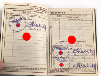 Wehrpaß Heer, eingestellt am 17.4.42 bei Artillerie Ersatz Abteilung Toul