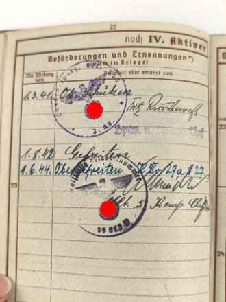 Wehrpaß, ausgestellt 8.5.1940