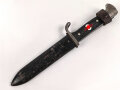 Fahrtenmesser für Angehörige der Hitlerjugend. Hersteller Ernst Pack & Söhne Solingen 1937.Devise deutlich, Griffraute wackelt leicht wie es sein soll. Ungereinigtes Stück in gutem Gesamtzustand