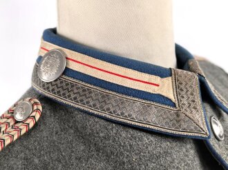 1. Weltkrieg, feldgrauer Waffenrock zur Heimatuniform für einen Sergeanten der Schutztruppe für Deutsch Südwestafrika. Kammerstück K.A. ( Kolonialamt ) 1917. Sehr guter Zustand, Rarität