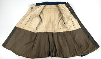 1. Weltkrieg, feldgrauer Waffenrock zur Heimatuniform für einen Sergeanten der Schutztruppe für Deutsch Südwestafrika. Kammerstück K.A. ( Kolonialamt ) 1917. Sehr guter Zustand, Rarität