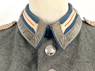 1. Weltkrieg, feldgrauer Waffenrock zur Heimatuniform für einen Sergeanten der Schutztruppe für Deutsch Südwestafrika. Kammerstück K.A. ( Kolonialamt ) 1917. Sehr guter Zustand, Rarität