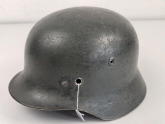 Stahlhelmglocke Modell 1935, Hersteller Q66, meiner Meinung nach überlackiertes Stück