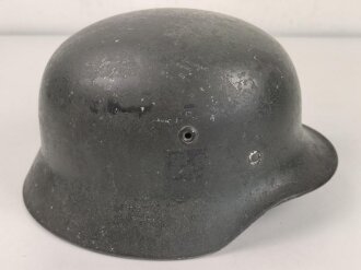 Stahlhelmglocke Modell 1935, Hersteller Q66, meiner Meinung nach überlackiertes Stück