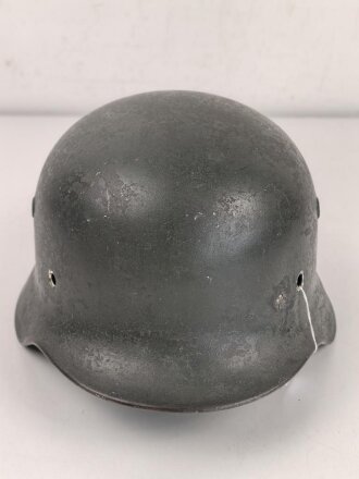 Stahlhelmglocke Modell 1935, Hersteller Q66, meiner Meinung nach überlackiertes Stück