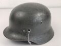 Stahlhelmglocke Modell 1935, Hersteller Q66, meiner Meinung nach überlackiertes Stück