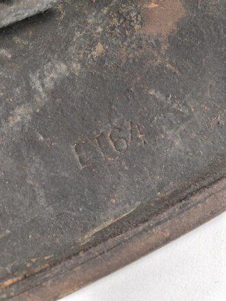 Stahlhelmglocke Modell 1940 für Angehörige der Waffen SS. In allen Teilen originales Stück, das SS Emblem entfernt. ET64, Lotnummer 768