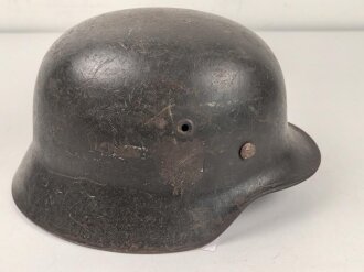 Stahlhelmglocke Modell 1940 für Angehörige der Waffen SS. In allen Teilen originales Stück, das SS Emblem entfernt. ET64, Lotnummer 768
