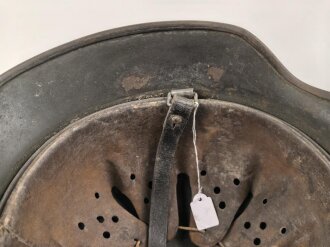 Stahlhelmglocke Modell 1940 für Angehörige der Waffen SS. In allen Teilen originales Stück, das SS Emblem entfernt. ET64, Lotnummer 768