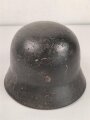 Stahlhelmglocke Modell 1940 für Angehörige der Waffen SS. In allen Teilen originales Stück, das SS Emblem entfernt. ET64, Lotnummer 768