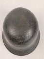 Stahlhelmglocke Modell 1940 für Angehörige der Waffen SS. In allen Teilen originales Stück, das SS Emblem entfernt. ET64, Lotnummer 768