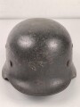 Stahlhelmglocke Modell 1940 für Angehörige der Waffen SS. In allen Teilen originales Stück, das SS Emblem entfernt. ET64, Lotnummer 768