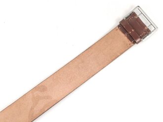 Luftwaffe, Zweidornkoppel für einen Offizier. Höhe 56mm, Gesamtlänge 121cm