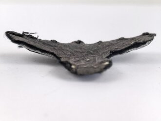 Heer, Mützenadler für Offiziere. Handgestickt, stark korrokiert