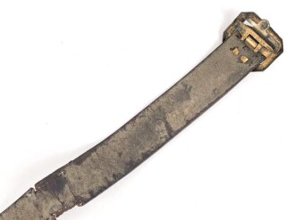 Kaiserreich und 1. Weltkrieg, Geweisstes Lacklederkoppel für Berittene. Patentverschluss , ungereinigt, defekt. Gesamtlänge 102cm