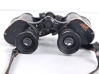 Doppelfernrohr 6 x 30 Wehrmacht. Durchsicht rechts mit sehr vielen kleinen Punkten, links einwandfrei. Strichplatte deutlich., Hersteller fvs  für Spindler & Hoyer Göttingen.