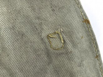 Brotbeutel Wehrmacht. Letzte Ausführung mit angenähtem Trageriemen. Variante aus weichem, grauem Material