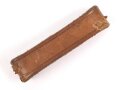 Schieber aus braunem Leder für eine Feldbinde für Offiziere der Wehrmacht. Innenmaß 59mm