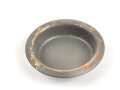 Unterer Deckel für Gasmaskenfilter / Filtereinsatz der Wehrmacht. Hersteller fcc