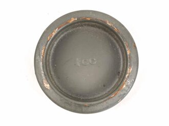 Unterer Deckel für Gasmaskenfilter / Filtereinsatz der Wehrmacht. Hersteller fcc