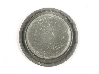 Unterer Deckel für Gasmaskenfilter / Filtereinsatz der Wehrmacht. Hersteller clt