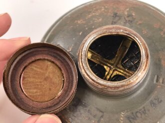 Gasmaskenfilter "Filtereinsatz "  für Luft- oder Zivilschutz. Hersteller " Auer", datiert 1942