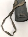 Luftschutz / Werkschutz. Gasmaske Modell 1930, Ausführung als S-Maske für den Luftschutz. Der Filter datiert 1937, in Bereitschaftsbüchse "Dräger"