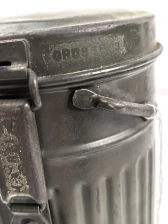 Gasmaskendose "Bereitschaftsbüchse" Modell 1938 Wehrmacht. Originallack, datiert 1939