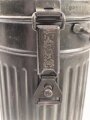 Gasmaskendose "Bereitschaftsbüchse" Modell 1938 Wehrmacht. Originallack, datiert 1939