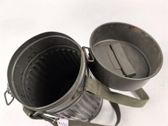 Luftschutz. Bereitschaftsbüchse für eine Gasmaske. Hersteller " Auer" ungereinigtes Stück,