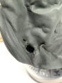 Luftschutz/ Werkschutz, Volksgasmaske 37 in Bereitschaftsbüchse aus Blech. Mit zugehöriger " Anleitung zum Einlegen der Volksgasmaske in die Tragebüchse" für Grubenarbeiter
