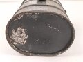Deutschland nach 1945, Behälter für eine Schutzmaske der Firma " AUER"