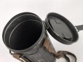 Deutschland nach 1945, Behälter für eine Gasmaske , Hersteller "Auer" Baugleich mit der Bereitschaftsbüchse M1938 der Wehrmacht.