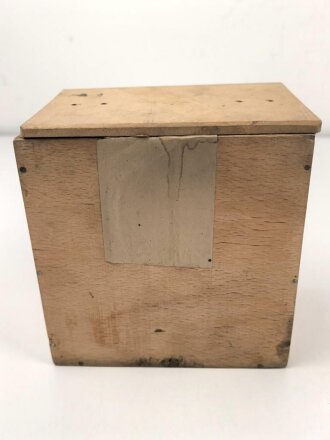 Luftschutz, Volksgasmasle 44 mit dem seltenen Filter aus Pappe. im Holzkasten.