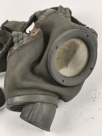 Gasmaske 30 Wehrmacht. Ungereinigt. Diese frühen Masken wurden während des Krieges dann später für Luftschutzzwecke ausgegeben