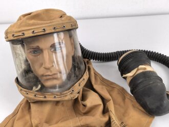 Großbritannien 2.Weltkrieg, Hospital Respirator, Gasmaske für Kopfverletzte.Ungereinigt, datiert 1943
