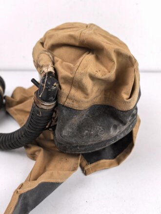 Großbritannien 2.Weltkrieg, Hospital Respirator, Gasmaske für Kopfverletzte.Ungereinigt, datiert 1943
