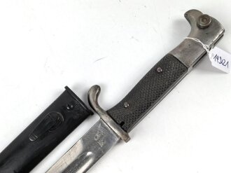 Seitengewehr KS98 Reichswehr oder frühe Wehrmacht. Wuchtiges Stück, die Scheide alt überlackiert