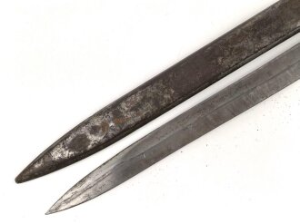 1. Weltkrieg, Ersatz Seitengewehr . Gereinigtes Stück mit resten des Originallack