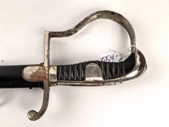 Einheitssäbel frühe Wehrmacht. Die Scheide vermutlich alt überlackiert, saubere Klinge von Robert Klaas Solingen. Ungereinigtes Stück.