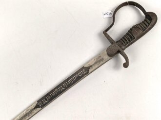 Preußen, Säbel für einen Angehörigen im Feldartillerie Regiment No. 46 . Eigentumstück mit doppelseitiger Klingenätzung, ungereinigtes Stück, die Scheide fehlt