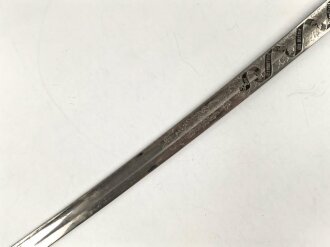 Preußen, Säbel für einen Angehörigen im Feldartillerie Regiment No. 46 . Eigentumstück mit doppelseitiger Klingenätzung, ungereinigtes Stück, die Scheide fehlt