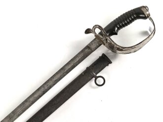 Preußen, Kavalleriedegen KD89. Ungereinigtes Stück mit biedseitiger, schwacher Klingenätzung  von WKC, Klingenlänge 83cm und breite 2,2cm
