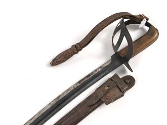 Niederlande, " Klewang" Säbel Modell 1911. Hersteller " Hembrug". Ungereinigtes Stück mit Koppelschuh und dem seltenen Portepee