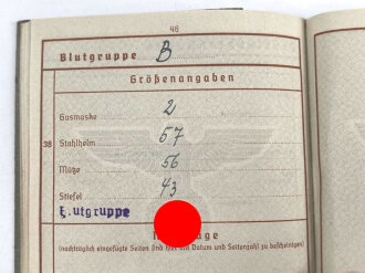 Wehrpaß Heer, eingestellt 22. Mai 1942 bei  Infanterie Ersatz. Btl. 470